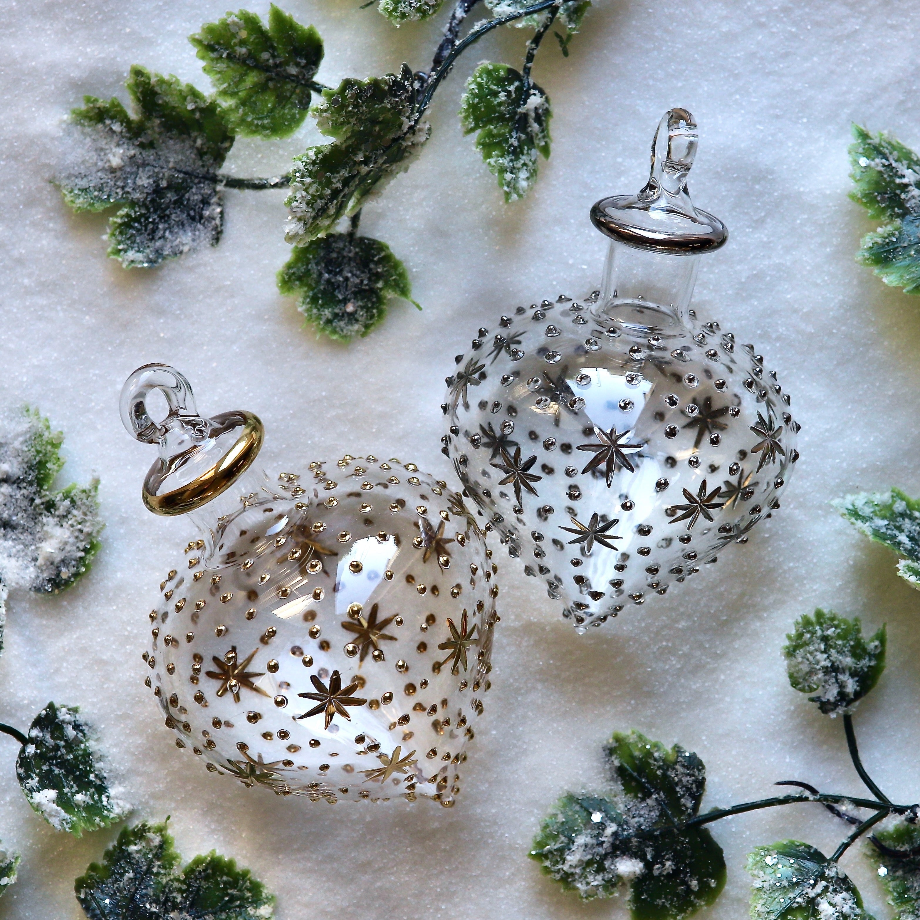 MEDIUM BAUBLES